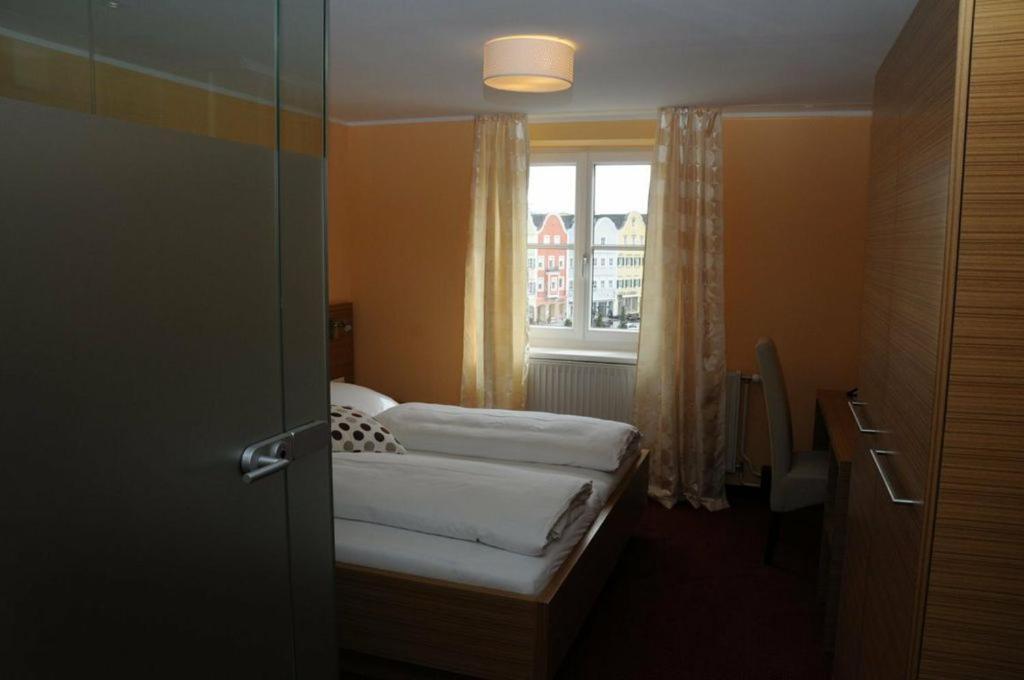 Hotel Stiegenwirt Schaerding Exterior photo